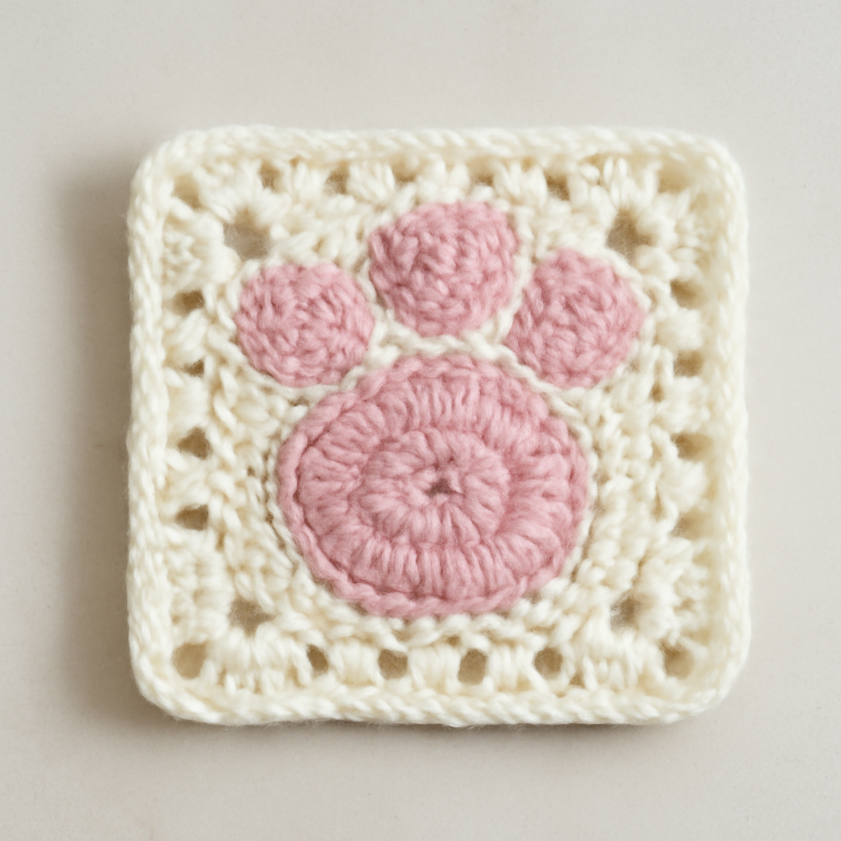 Cozy Cat Granny Square: Whimsical Crochet for Cat Lovers